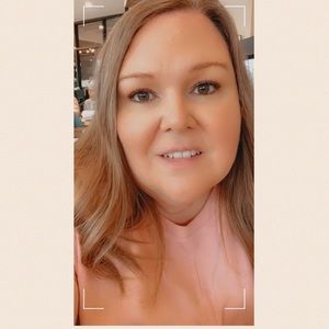 Meet your Posher, Tonia